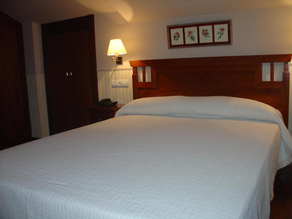 Hospederia El Fielato Hotel El Burgo De Osma Bilik gambar