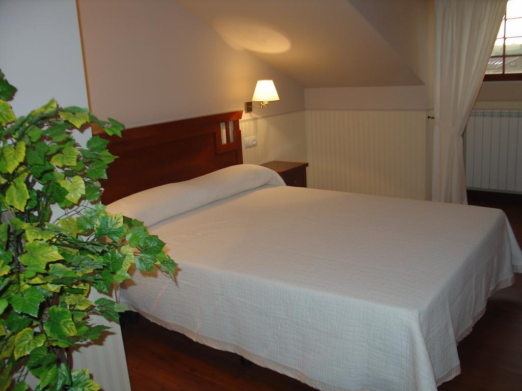 Hospederia El Fielato Hotel El Burgo De Osma Bilik gambar